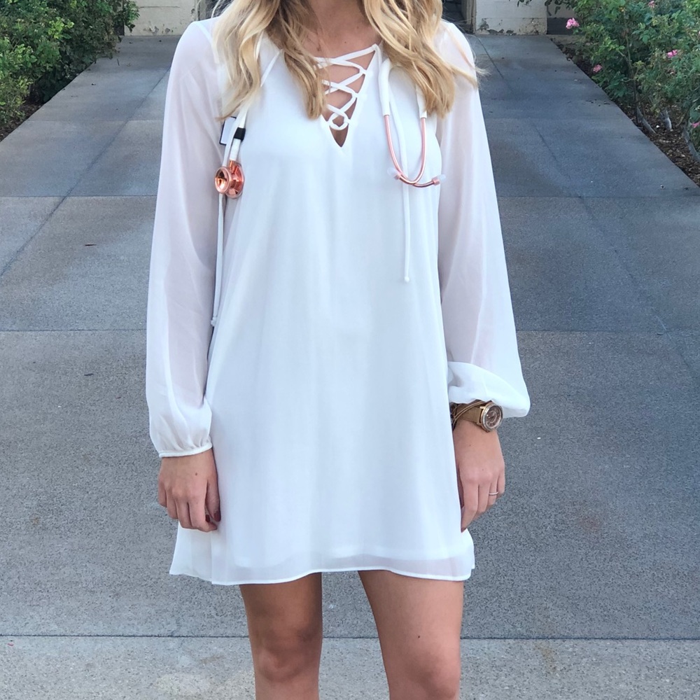 White Daisies dress.